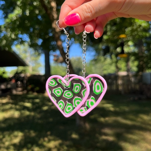 Handmade Psychedelic Polymer Clay Heart Statement Earrings - Picture 16 of 17